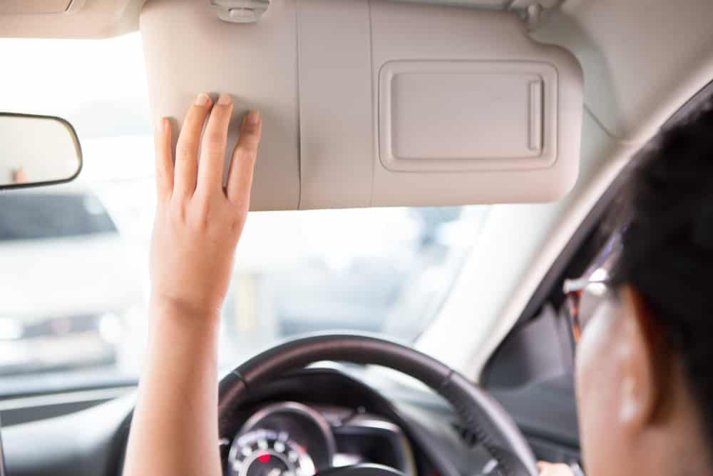 ติดฟิล์มดำเซรามิค